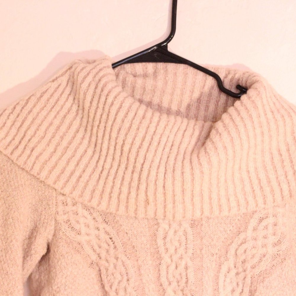 Angel of the North cowl neck sweater - Picture 4 of 7